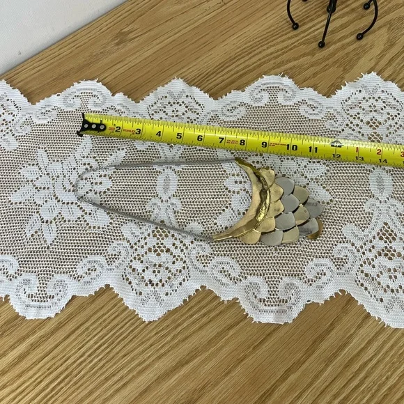 Necklace - Picture 2 of 3